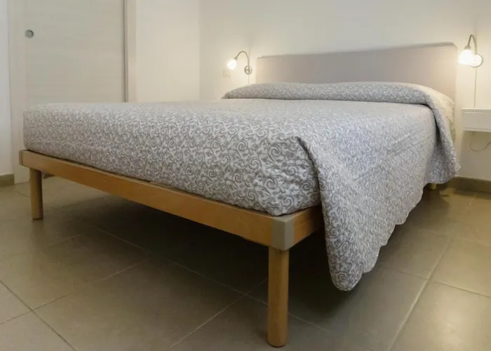 Melibi - Re Lear 招待所 4*