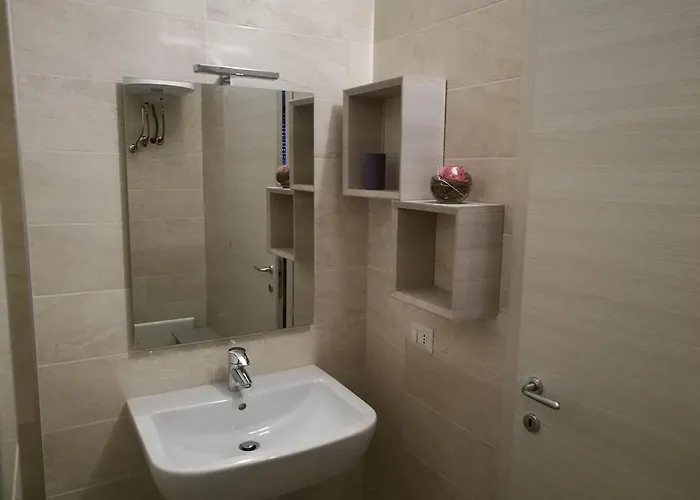 Melibi - Re Lear 4* Verona